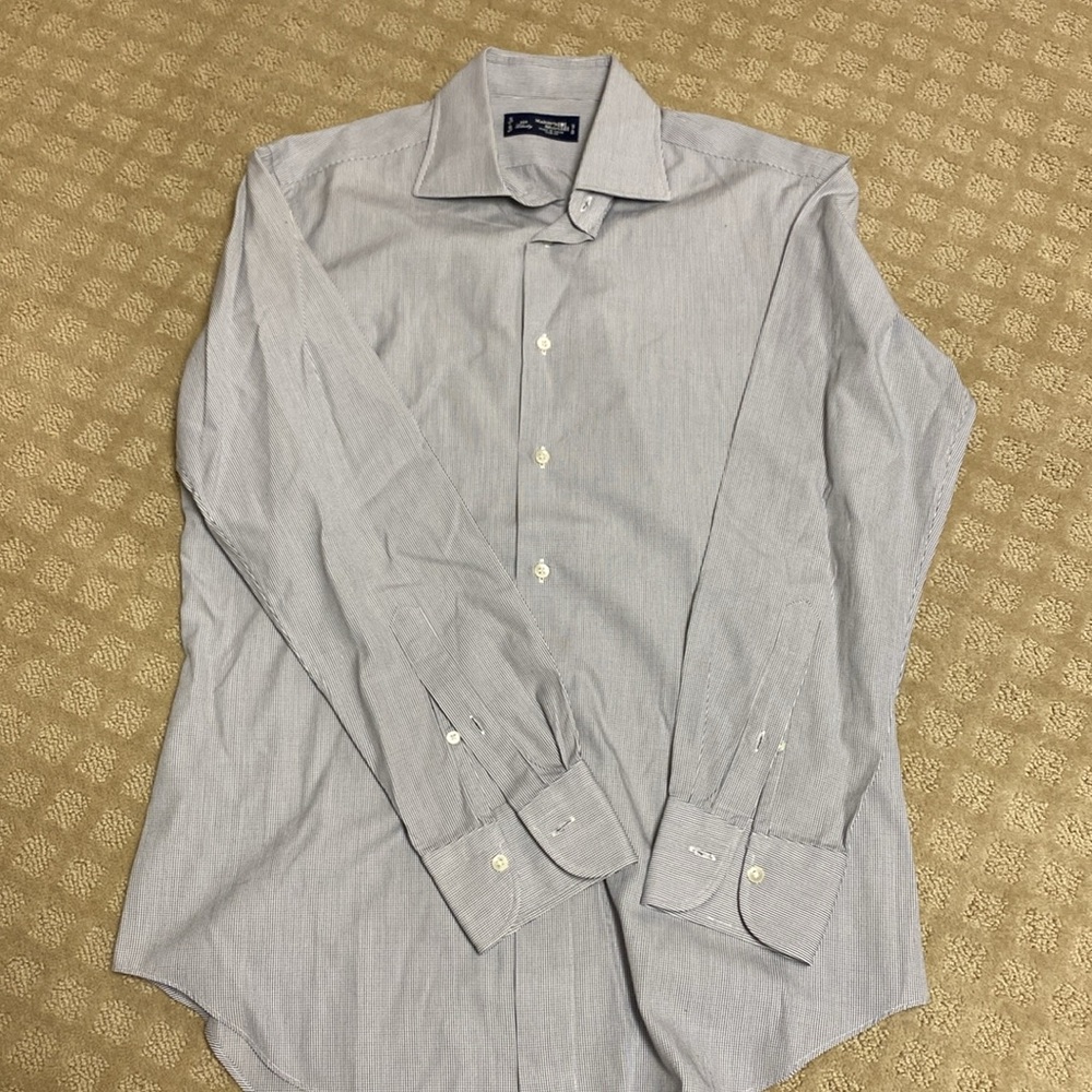 Japan made Makers  Mens button down dress shirt . 15 1/2 neck 32 1/2 sleeve .